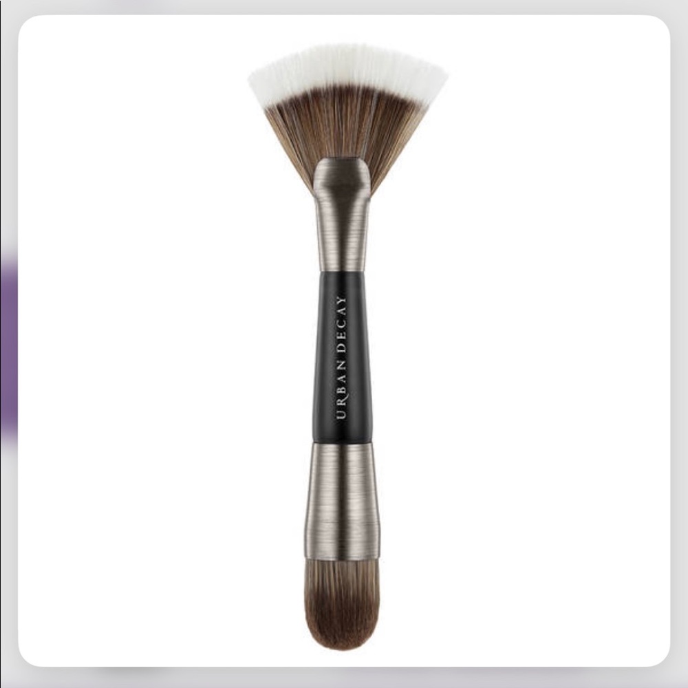 Urban decay makeup brush